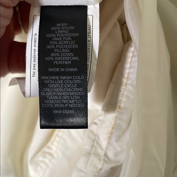 Express White Puffer Coat with Faux Fur Trim - Picture 10 of 11